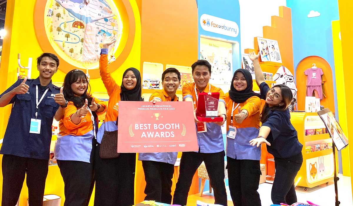 Foxandbunny Raih Penghargaan Best Booth Awards di JiPremium 2023