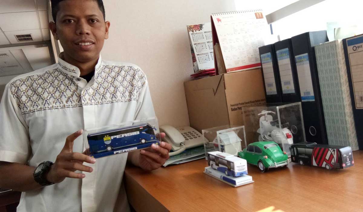 Papercraft Kurniatravel Merubah kertas Menjadi Rupiah