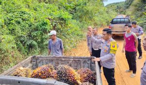 Kapolres Kotim Pimpin Langsung Patroli Skala Besar Antisipasi Penjarahan Sawit